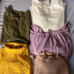 5 long sleeve shirts. $20 for all shirts !